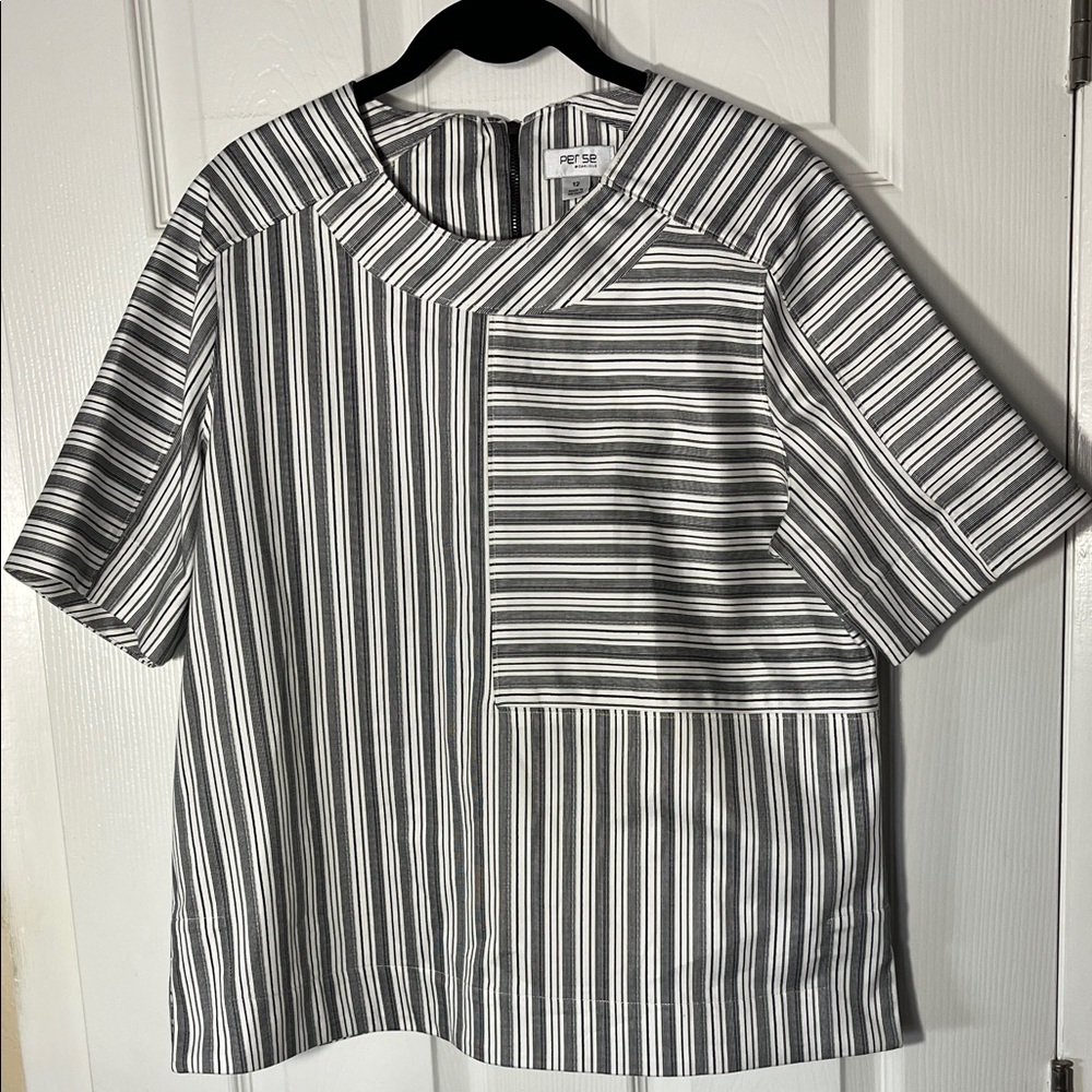 PER SE Carlisle black white striped top
Zipper back cotton short sleeve geo 12